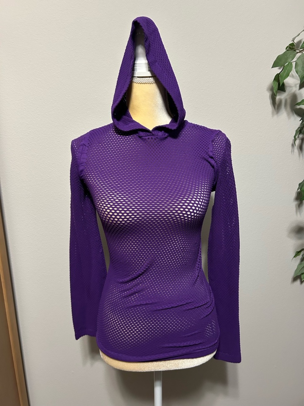 NEW Intimately by Free People Purple Hooded Mesh Long-Sleeve Top Sz XS